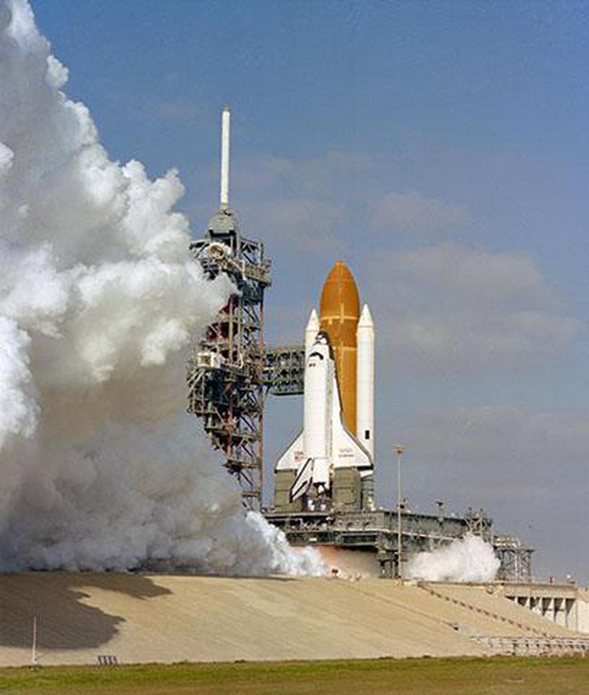 Alleged Image of the Sagitarrius launching for a test flight in 1982